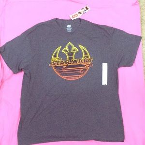Star Wars the last Jedi t-shirt retro themed